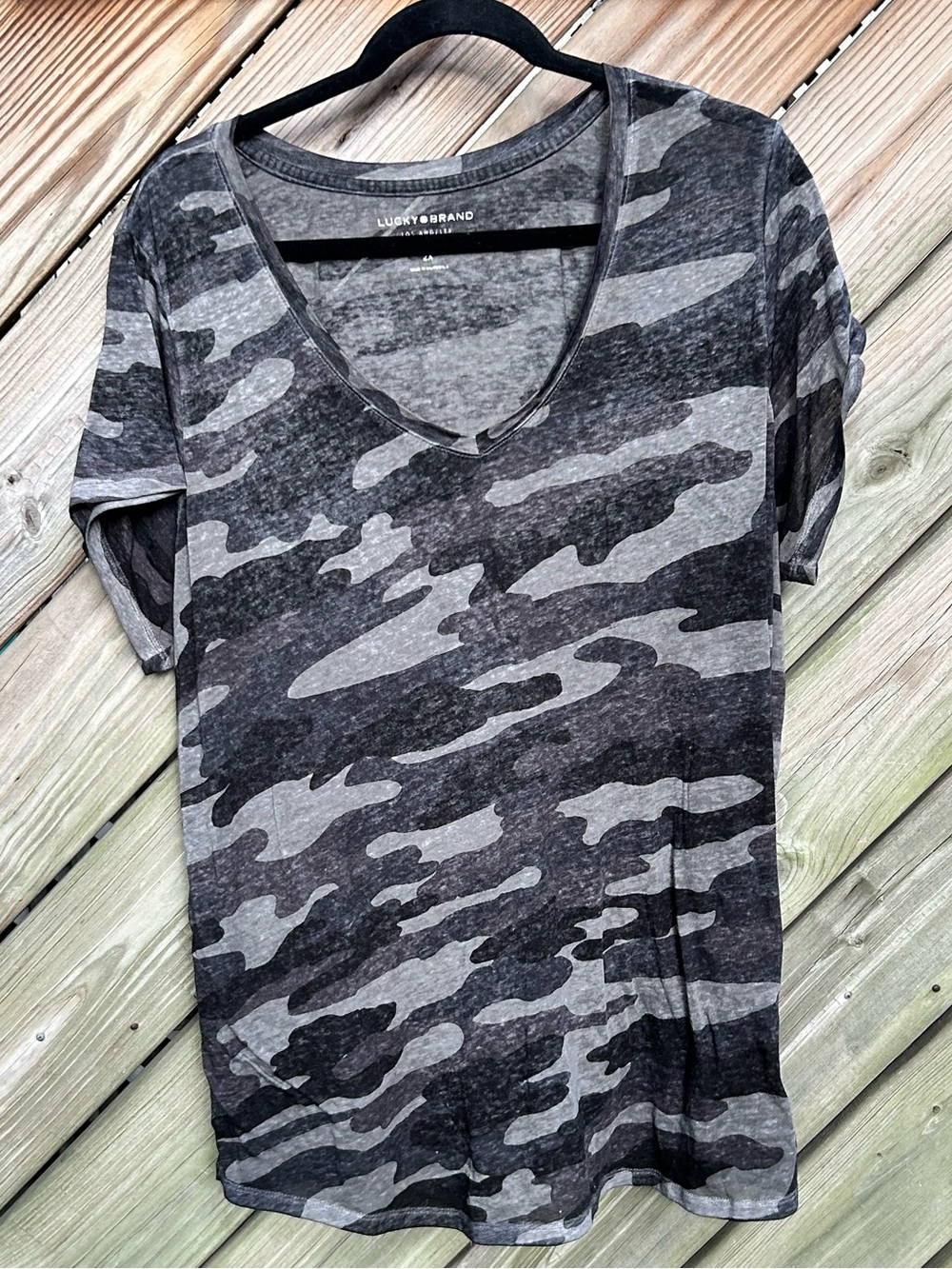Lucky Brand Woman’s Plus Black & Gray burnout Camouflage Camo V-Neck Tee size 2X